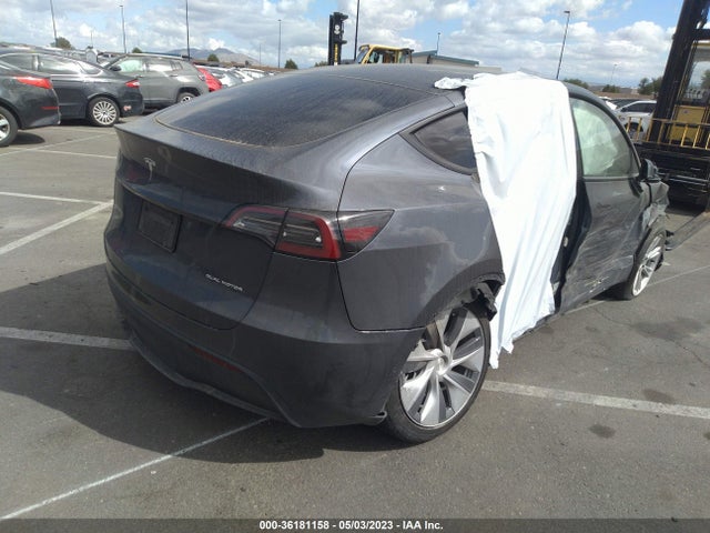 Tesla Model Y Long Range 2021 5YJYGDEE7MF304475 Image 5