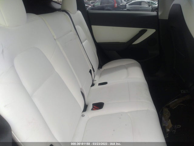 Tesla Model Y Long Range 2021 5YJYGDEE7MF304475 Image 9