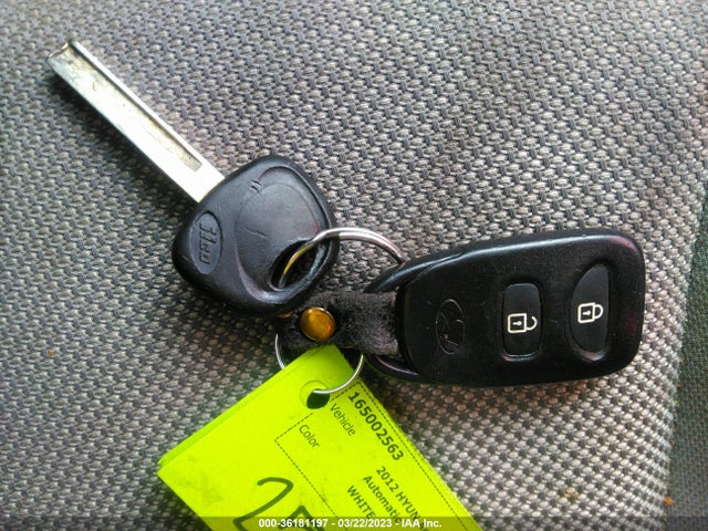 2012 HYUNDAI ACCENT GS VIN: KMHCT5AE1CU037370