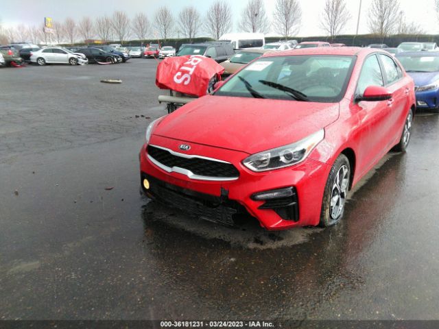 3KPF24AD8ME385804 KIA Forte Lxs