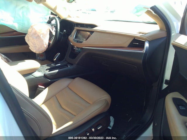 1GYKNFRS2HZ227578 Cadillac Xt5 Platinum Awd
