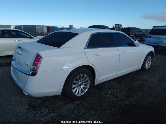 2C3CCAAG0EH297056 Chrysler 300