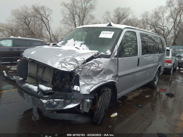 Chevrolet Express Passenger Lt 2018 1GAZGMFG7J1283810 Image 2