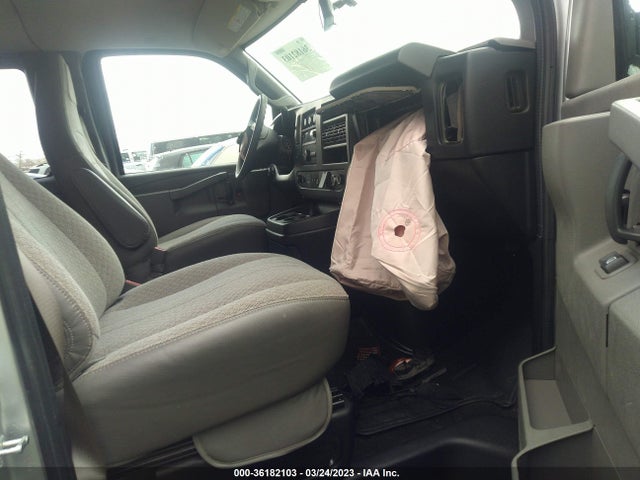Chevrolet Express Passenger Lt 2018 1GAZGMFG7J1283810 Image 5