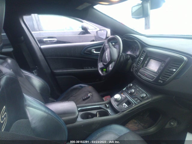 1C3CCCBB0GN115784 Chrysler 200 S