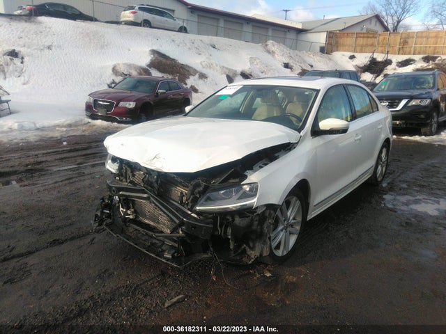 3VWL17AJ0HM375841 Volkswagen Jetta 1.8t Sel