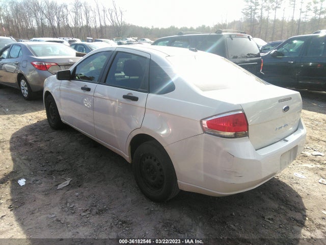 2011 FORD FOCUS S VIN: 1FAHP3EN5BW185365