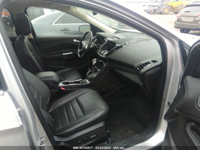 1FMCU9J92GUB57434 Ford Escape Titanium