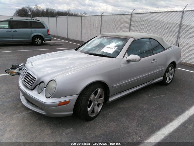 2000 MERCEDES-BENZ CLK-CLASS VIN: WDBLK70G7YT034880