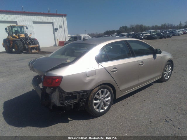 3VWD07AJ0EM222704 Volkswagen Jetta Sedan Se W/connectivity