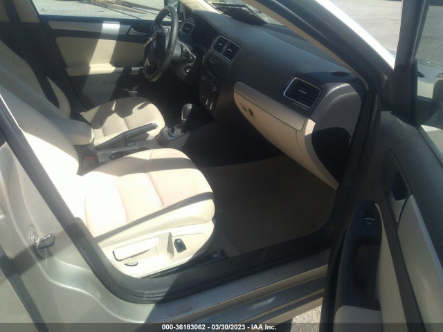 3VWD07AJ0EM222704 Volkswagen Jetta Sedan Se W/connectivity