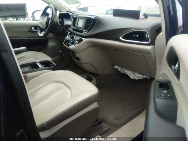2C4RC1BG3HR764845 Chrysler Pacifica Touring-l