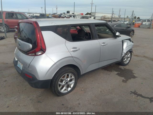 KNDJ23AU6M7748136 KIA SOUL S