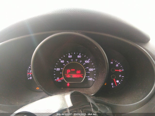 KIA SOUL + 2014 KNDJP3A52E7724704 Image 8