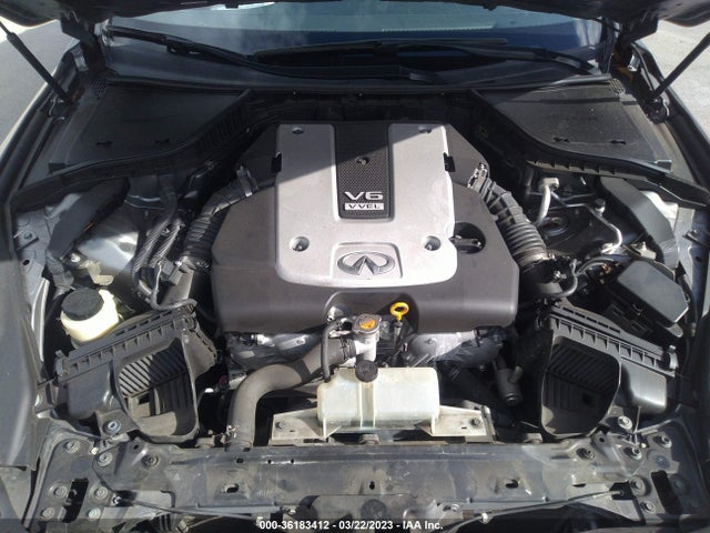 JN1BV7AP0FM347833 Infiniti 2015