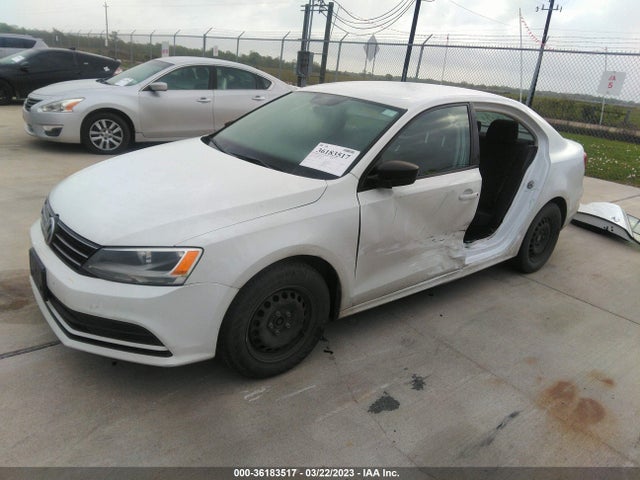3VW2K7AJXFM418829 Volkswagen Jetta Sedan 2.0l S