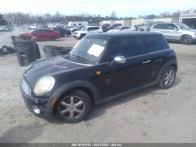 2010 MINI COOPER HARDTOP VIN: WMWMF3C59ATZ62612