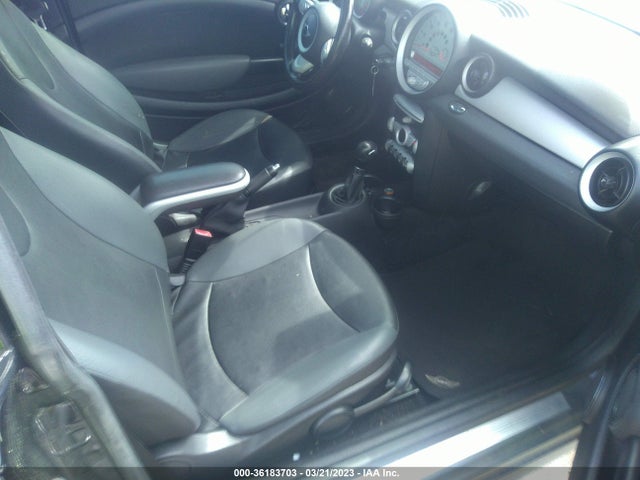 2010 MINI COOPER HARDTOP VIN: WMWMF3C59ATZ62612