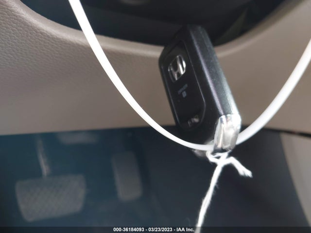 2019 HONDA RIDGELINE RTL-E VIN: 5FPYK3F71KB000622