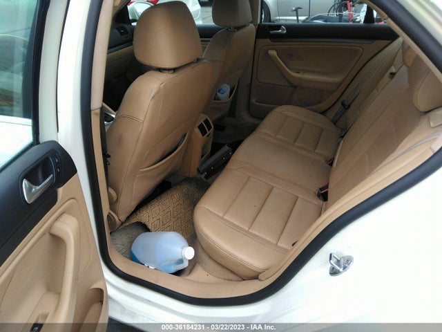 3VWEG71K17M145076 Volkswagen Jetta Sedan Wolfsburg Edition