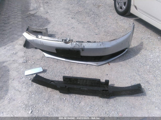 3VWD17AJ2EM364498 Volkswagen Jetta Sedan Se