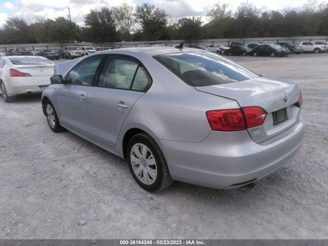 3VWD17AJ2EM364498 Volkswagen Jetta Sedan Se