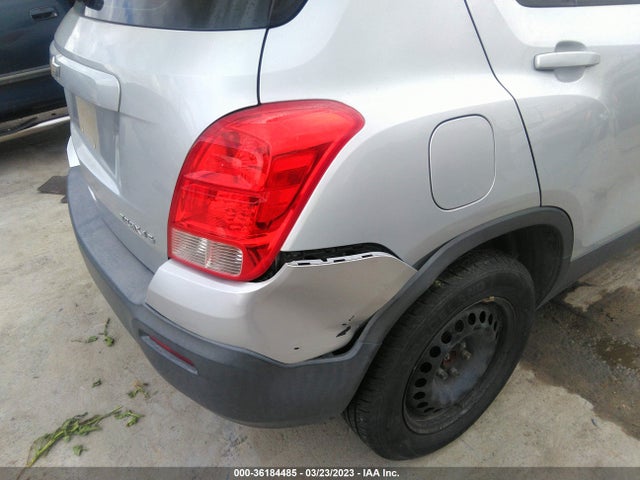 Chevrolet TRAX LS 2015 3GNCJKSB3FL242580 Image 6