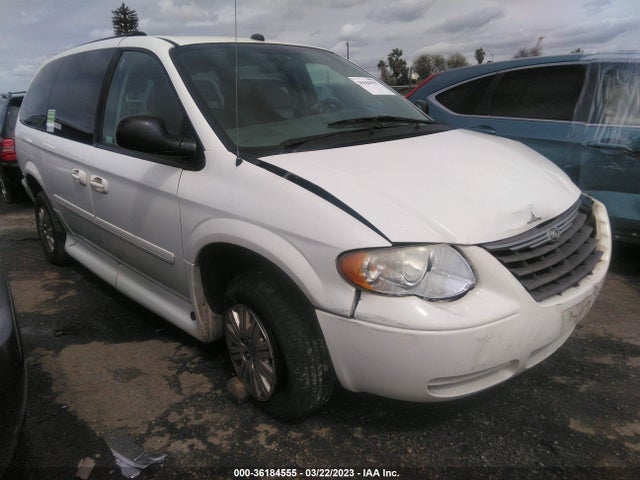 2005 CHRYSLER TOWN & COUNTRY LX VIN: 2C4GP44R35R567035