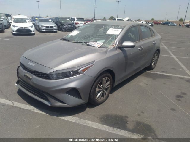 3KPF24AD0NE490046 KIA Forte Lxs