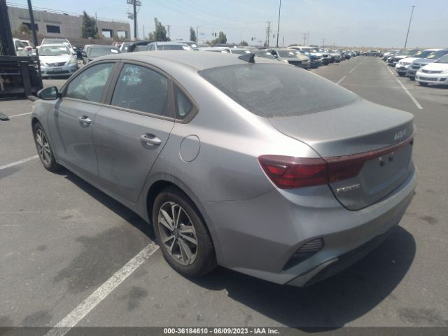 3KPF24AD0NE490046 KIA Forte Lxs