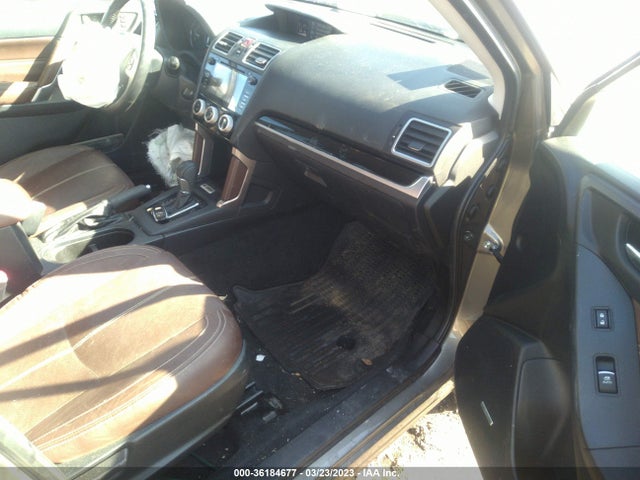 JF2SJAWCXJH425453 Subaru Forester Touring