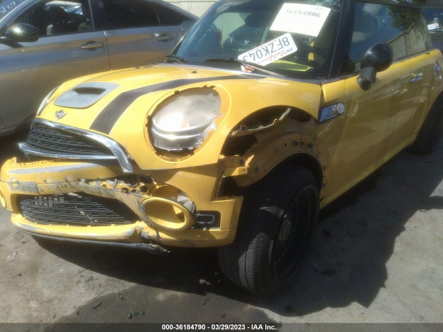 2009 MINI COOPER HARDTOP S VIN: WMWMF73569TT96072