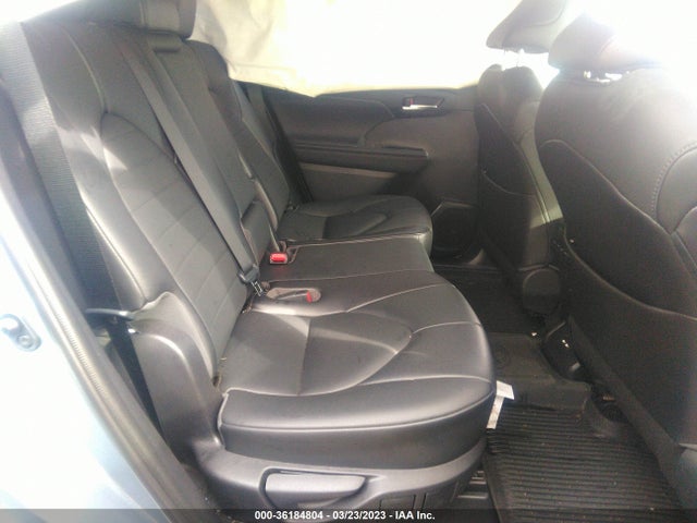 2021 TOYOTA HIGHLANDER XLE VIN: 5TDGZRBH4MS124934