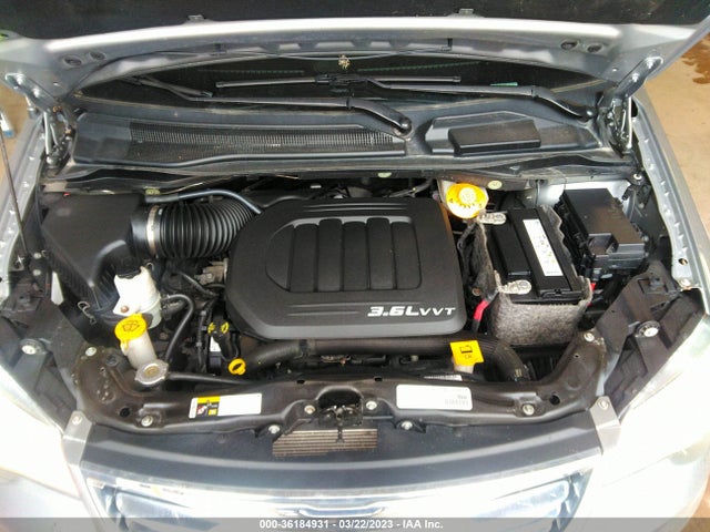 2C4RC1CG2GR221497 Chrysler Town & Country Touring-l