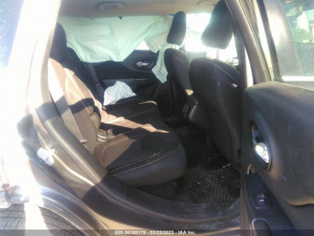 1C4PJMCB7FW788409 Jeep Cherokee Latitude