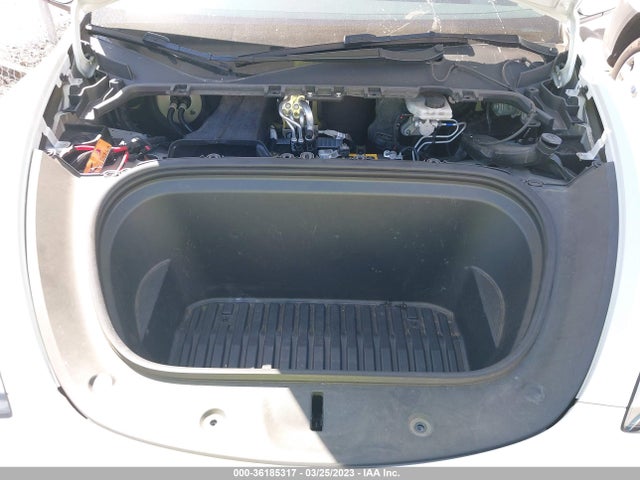 5YJYGDEE7MF299858 Tesla Model Y Long Range