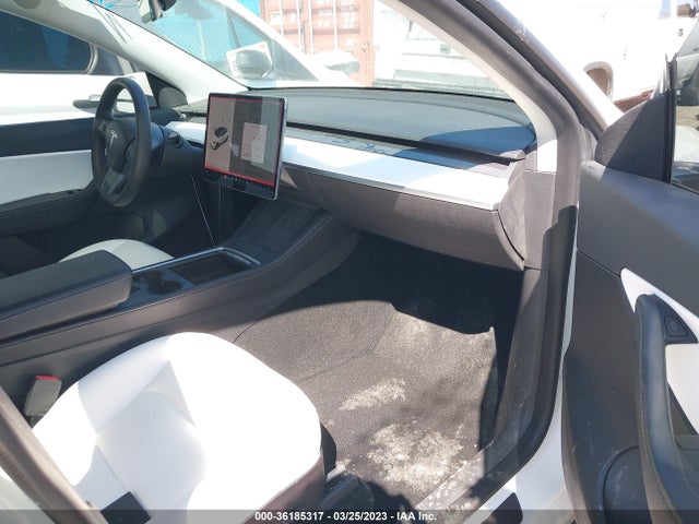 5YJYGDEE7MF299858 Tesla Model Y Long Range