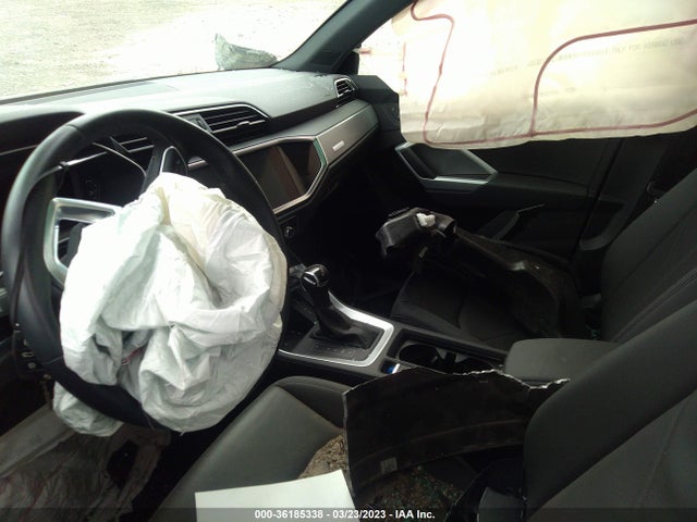 WA1AUCF37M1143050 Audi Q3 PREMIUM