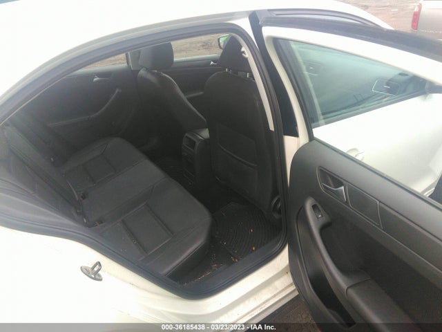 3VWDX7AJ4CM369598 Volkswagen Jetta Sedan Se W