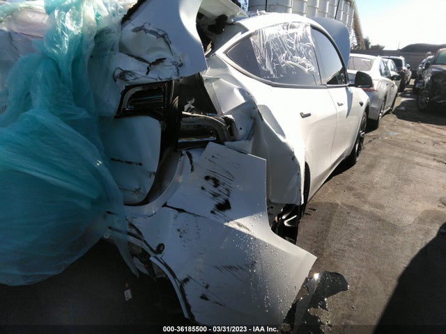 7SAYGAEE8NF341800 Tesla Model Y Long Range