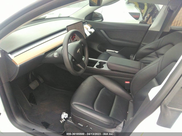 7SAYGAEE8NF341800 Tesla Model Y Long Range