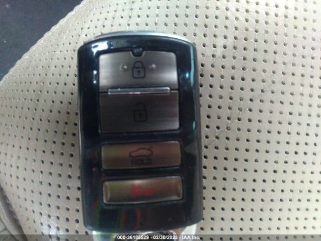 KNALN4D78E5140088 KIA Cadenza Premium