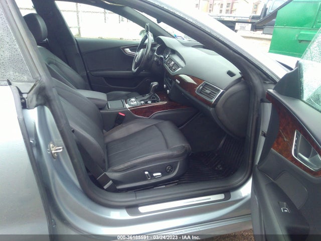 WAU22AFC8HN070772 Audi A7 Prestige