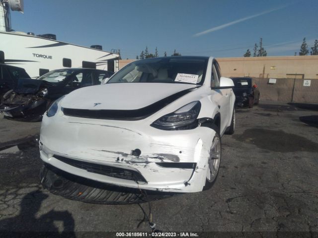 7SAYGAEE2NF350735 Tesla Model Y Long Range