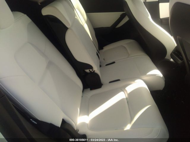 7SAYGAEE2NF350735 Tesla Model Y Long Range