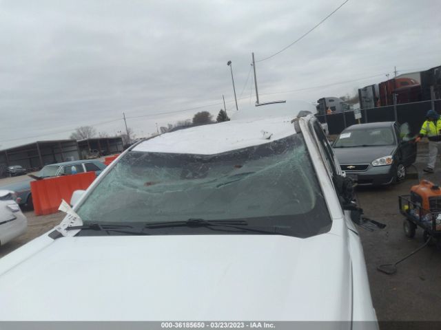 1GKS2GKC5KR405227 GMC Yukon Xl Slt