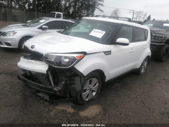 KIA Soul Base 2015 KNDJN2A23F7800874 Image 2
