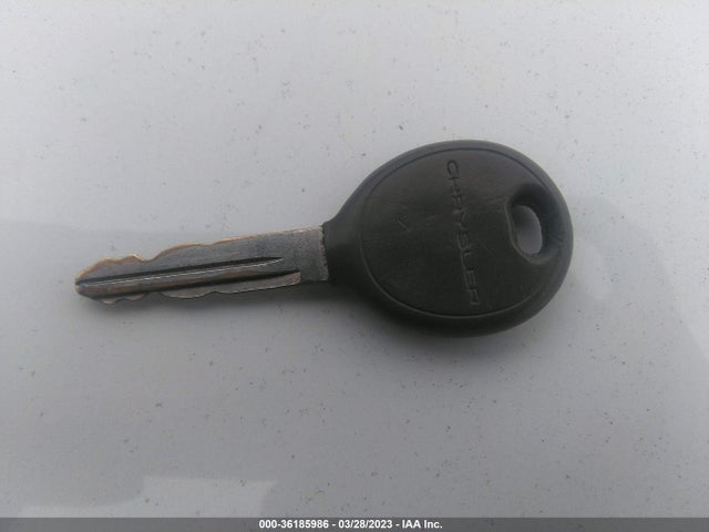 2004 CHRYSLER SEBRING VIN: 1C3EL46R64N282295