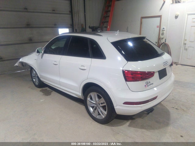 WA1BCCFS1JR018363 Audi Q3 Premium/sport Premium