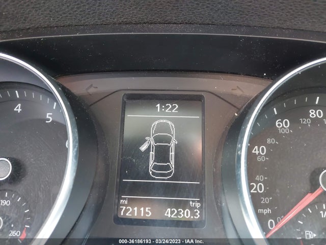 1VWBT7A33HC004052 Volkswagen Passat 1.8t Se